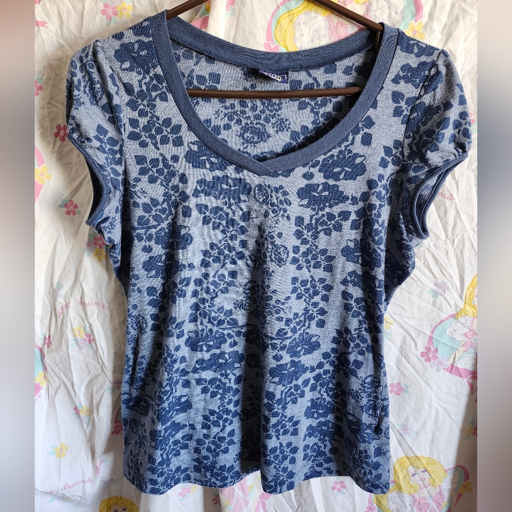 Navy Floral Women's Short Sleeve Top